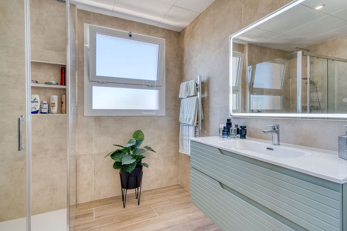 Apartamento de 3 habitaciones en San Roque en venta con piscina garaje - 629.000 € (Ref: 10007934)