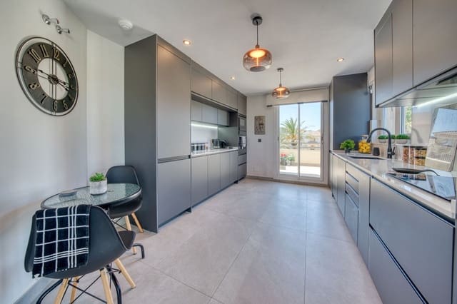 Apartamento de 3 habitaciones en San Roque en venta con piscina garaje - 629.000 € (Ref: 10007934)