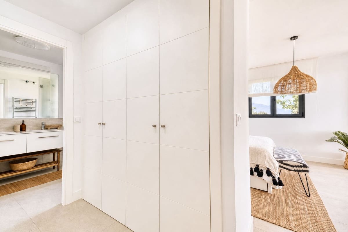 3 camera da letto Appartamento in vendita in La Duquesa / Puerto de la Duquesa con piscina garage - 695.000 € (Rif: 10009887)