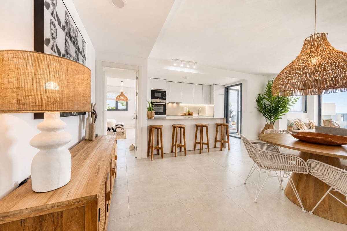 3 camera da letto Appartamento in vendita in La Duquesa / Puerto de la Duquesa con piscina garage - 695.000 € (Rif: 10009887)