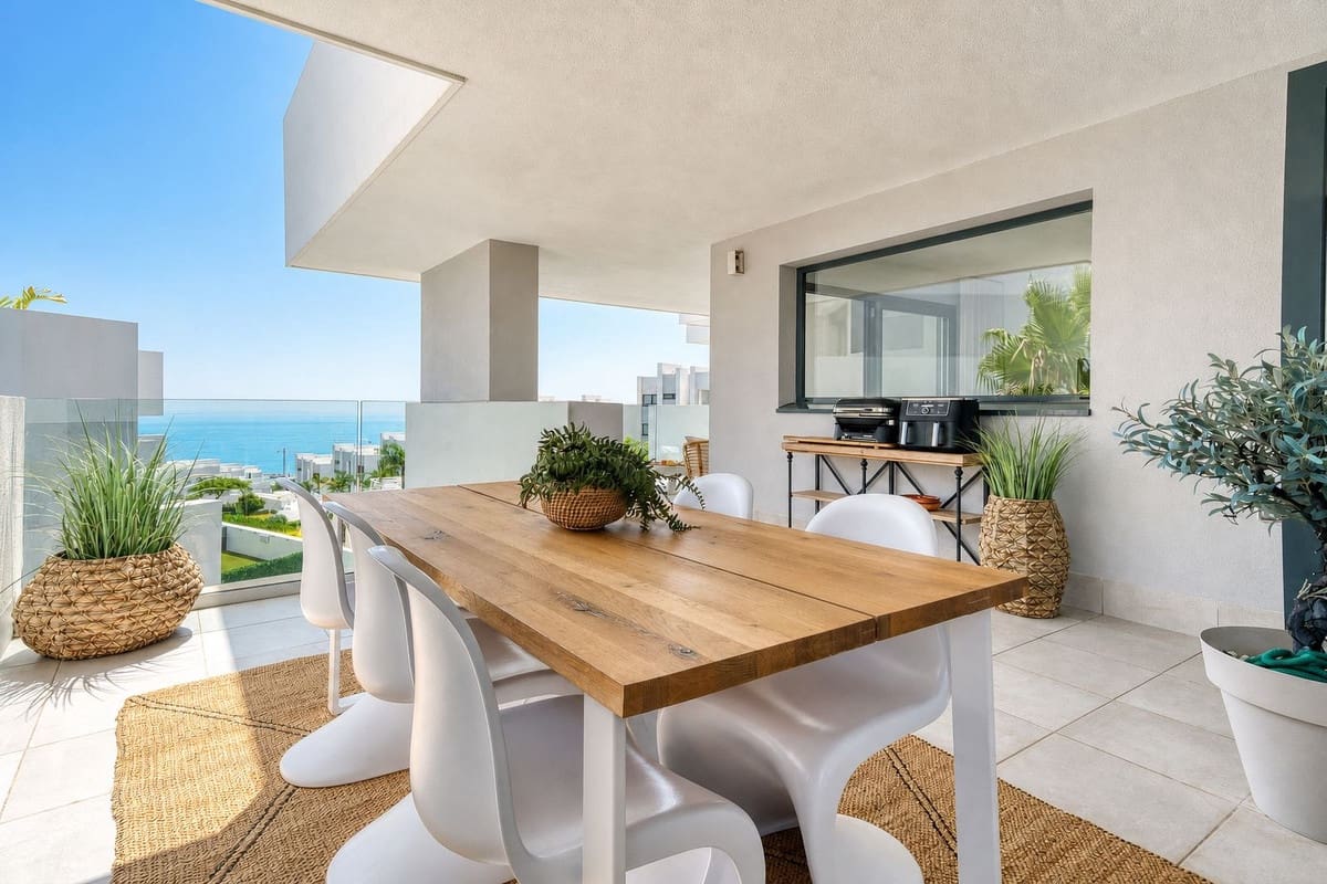 3 camera da letto Appartamento in vendita in La Duquesa / Puerto de la Duquesa con piscina garage - 695.000 € (Rif: 10009887)