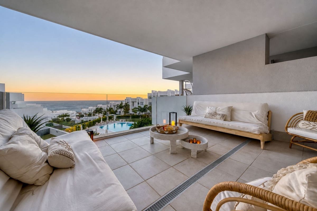 3 camera da letto Appartamento in vendita in La Duquesa / Puerto de la Duquesa con piscina garage - 695.000 € (Rif: 10009887)