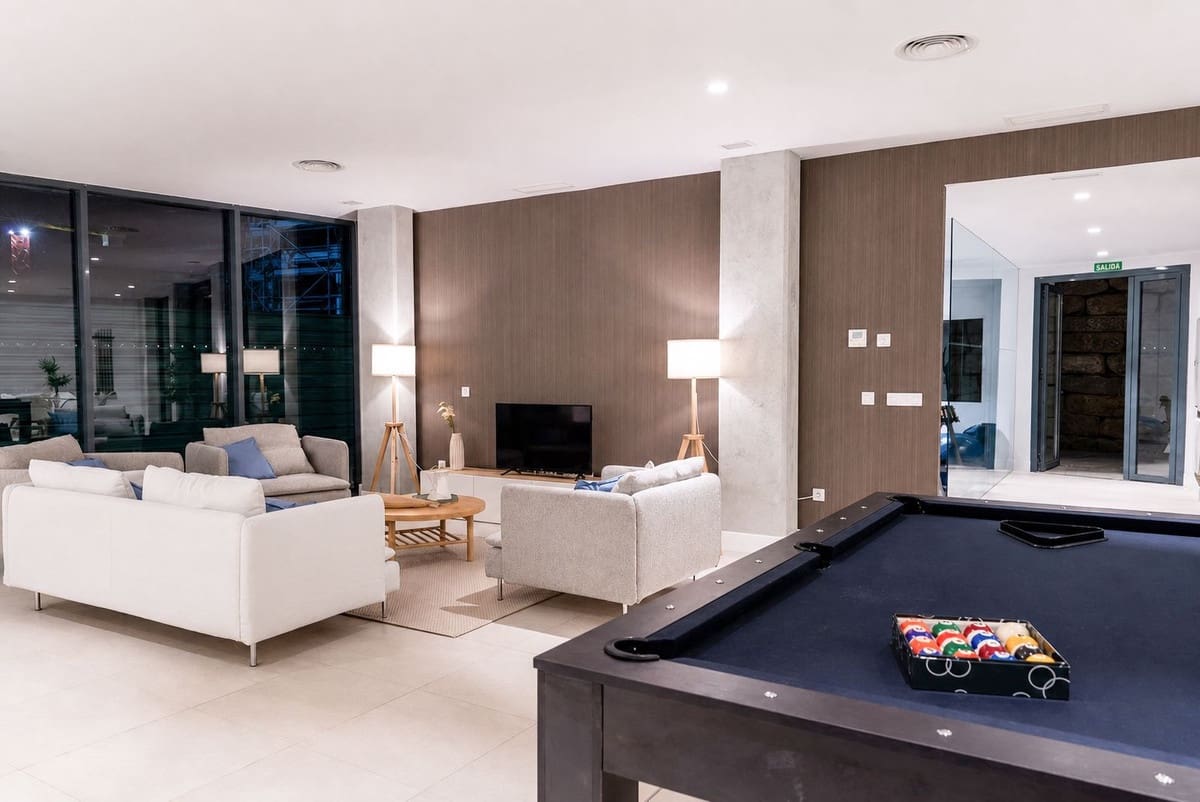 3 camera da letto Appartamento in vendita in La Duquesa / Puerto de la Duquesa con piscina garage - 695.000 € (Rif: 10009887)