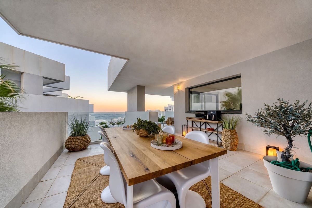 3 camera da letto Appartamento in vendita in La Duquesa / Puerto de la Duquesa con piscina garage - 695.000 € (Rif: 10009887)