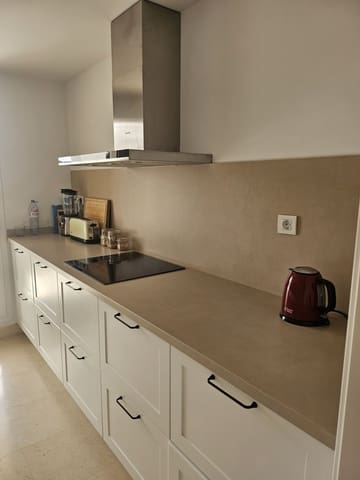 Apartamento de 2 habitaciones en Aloha Golf, Marbella en alquiler con piscina garaje - 2.750 € (Ref: 10009960)