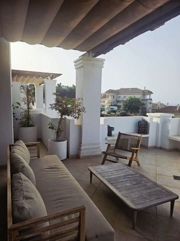 Apartamento de 2 habitaciones en Aloha Golf, Marbella en alquiler con piscina garaje - 2.750 € (Ref: 10009960)