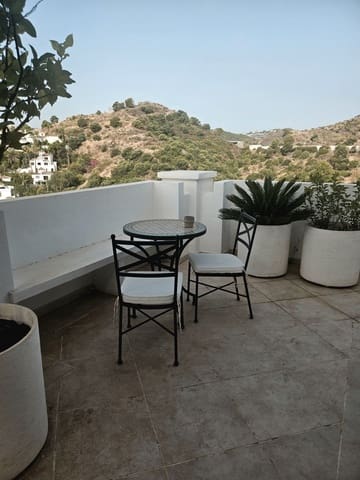 Apartamento de 2 habitaciones en Aloha Golf, Marbella en alquiler con piscina garaje - 2.750 € (Ref: 10009960)