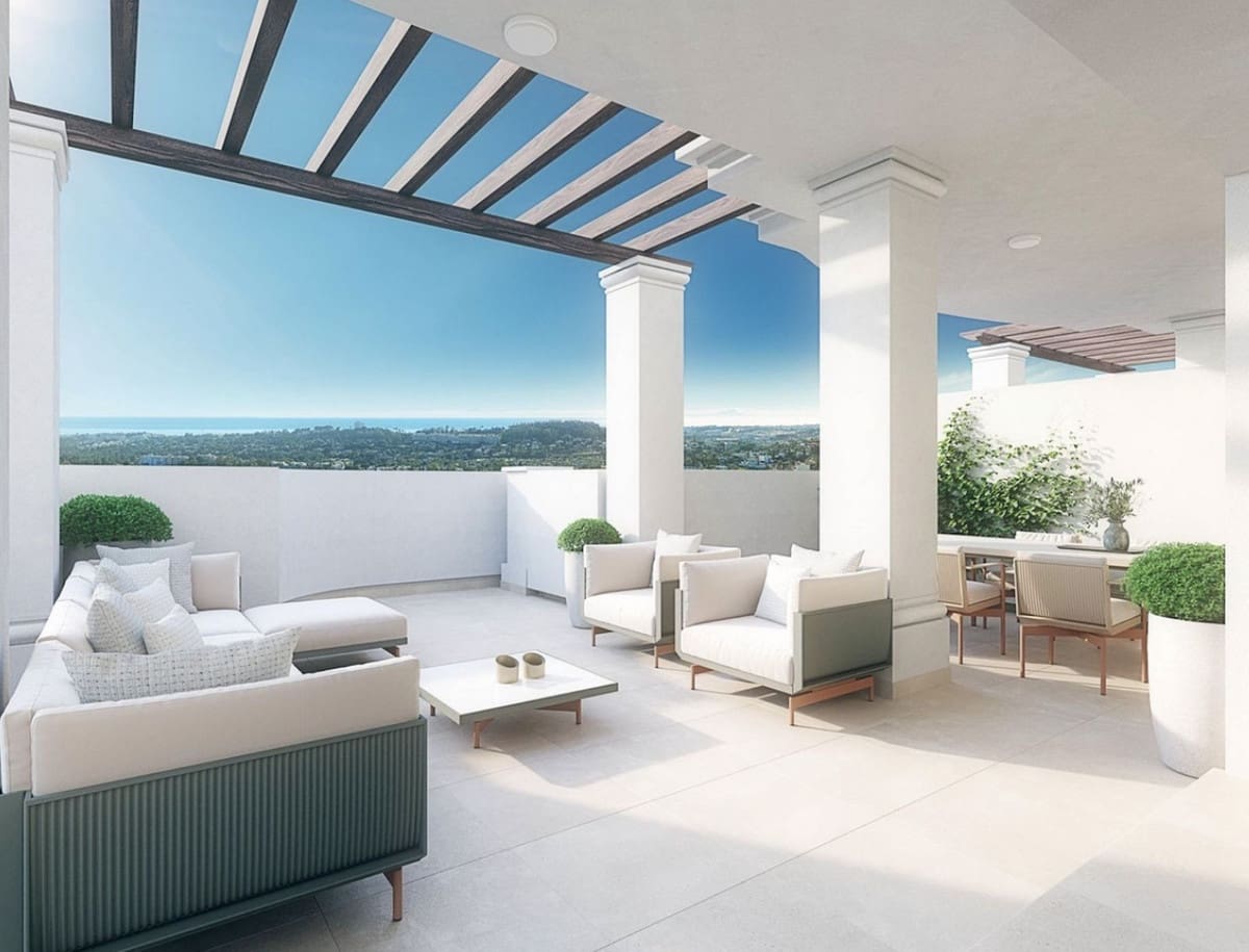 2 soverom Leilighet til salgs i Nueva Andalucia med svømmebasseng garasje - € 456 000 (Ref: 10014696)