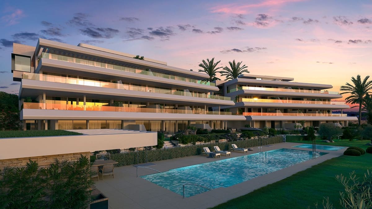 2 Zimmer Apartment zu verkaufen in Estepona mit Pool Garage - 644.000 € (Ref: 10016574)