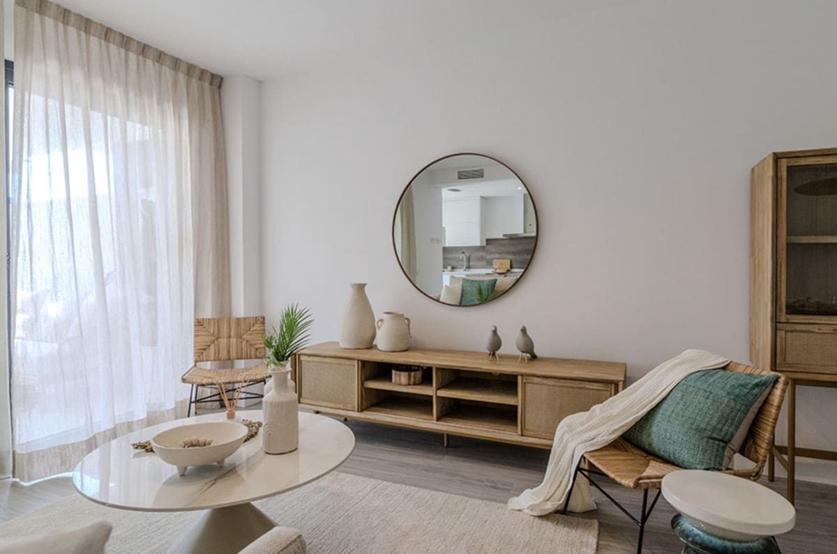2 bedroom Apartment for sale in Estepona with pool garage - € 452,000 (Ref: 10016575)
