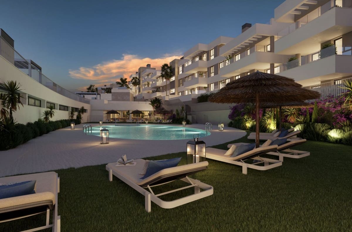 2 bedroom Apartment for sale in Estepona with pool garage - € 452,000 (Ref: 10016575)