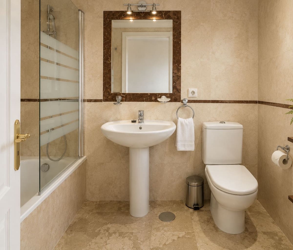 3 slaapkamer Huis te koop in Puerto Banus met zwembad garage - € 540.000 (Ref: 10018816)