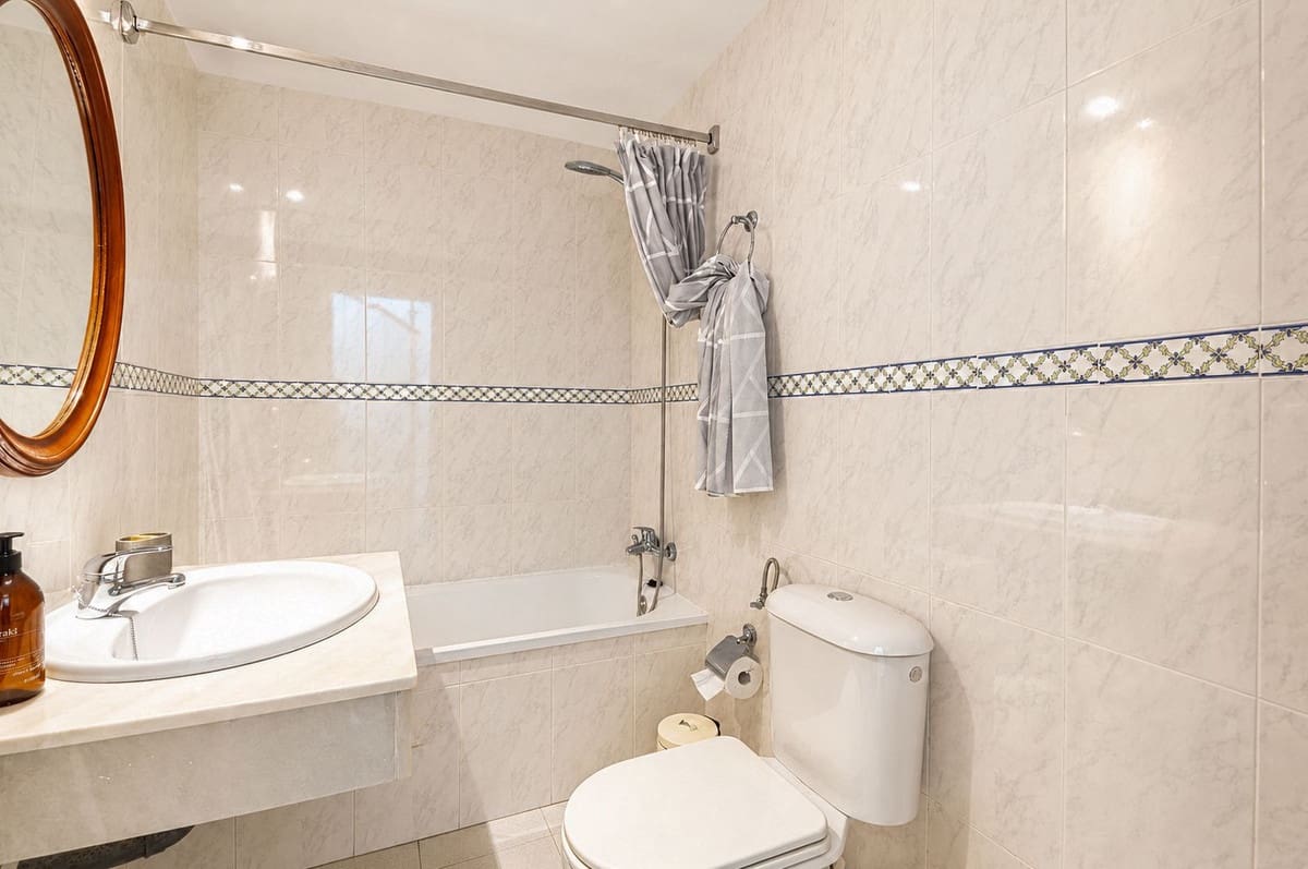4 sypialnia Dom na sprzedaż w Costabella z basenem garażem - 625 000 € (Ref: 10021570)