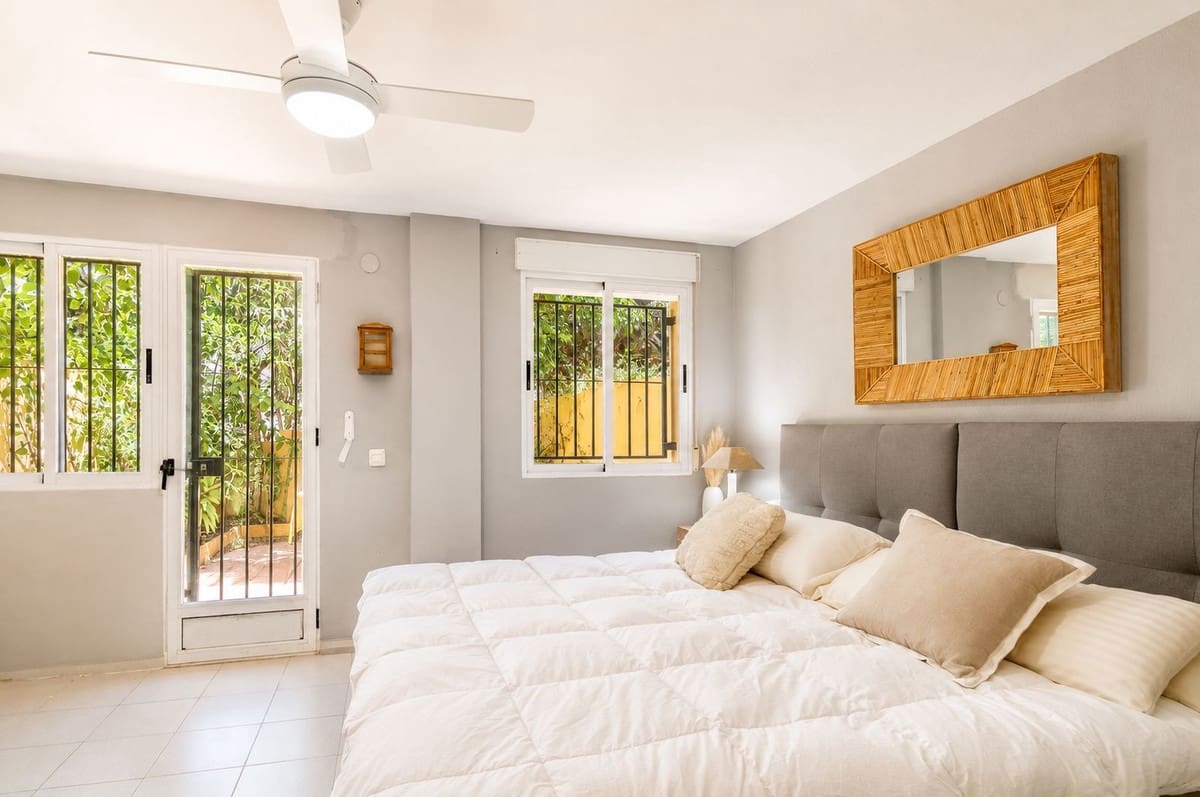 4 sypialnia Dom na sprzedaż w Costabella z basenem garażem - 625 000 € (Ref: 10021570)
