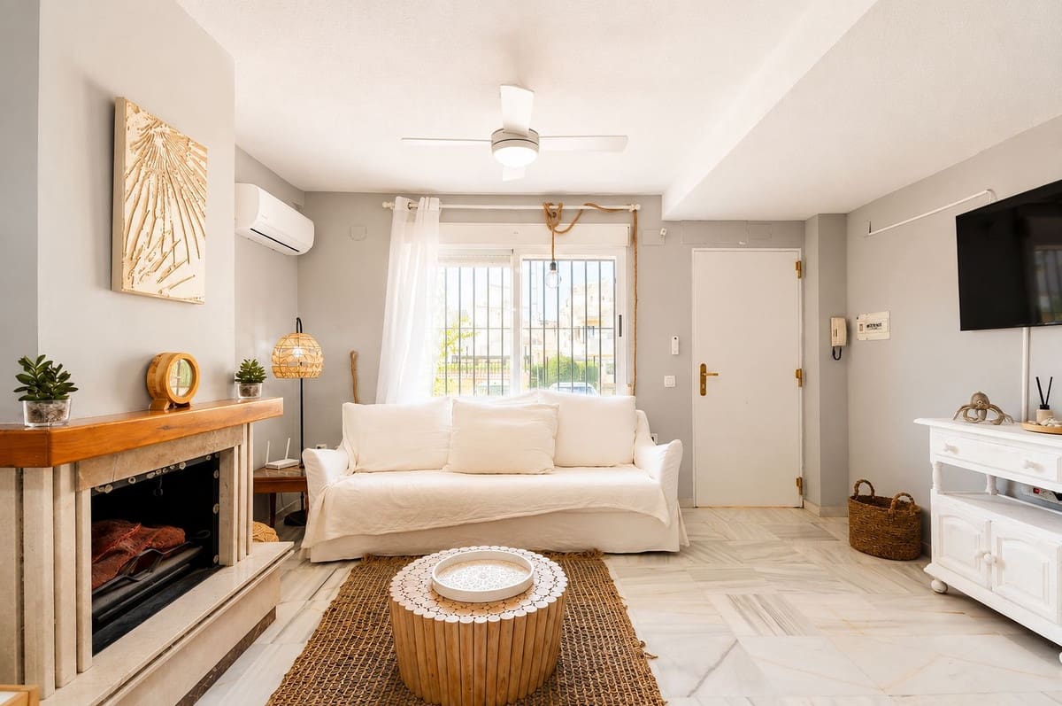 4 sypialnia Dom na sprzedaż w Costabella z basenem garażem - 625 000 € (Ref: 10021570)