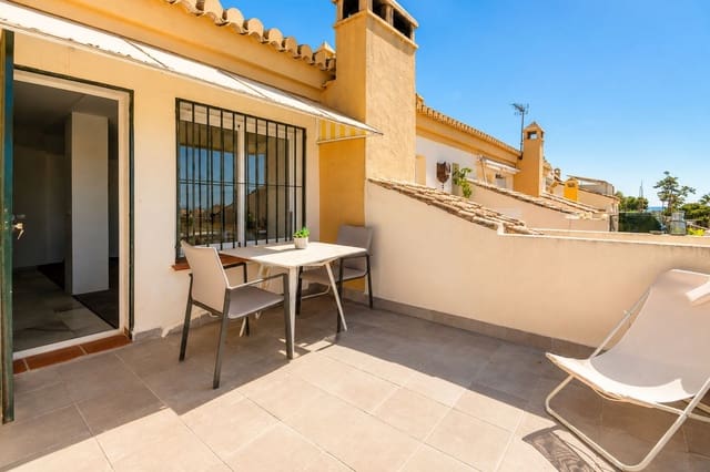 4 quarto Casa em Banda para venda em Costabella, Marbella com piscina garagem - 625 000 € (Ref: 10021570)