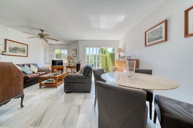 3 makuuhuone Omakotitalo myytävänä paikassa Bel-Air, Estepona mukana uima-altaan 
autotalli - 415 000 € (Ref: 10021667)