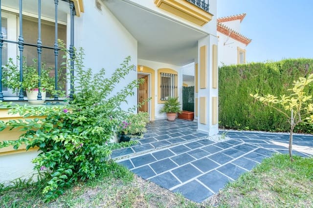 3 makuuhuone Omakotitalo myytävänä paikassa Bel-Air, Estepona mukana uima-altaan 
autotalli - 415 000 € (Ref: 10021667)