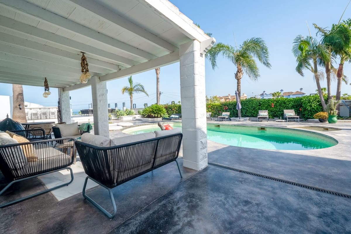 3 Zimmer Villa zu verkaufen in Bahia de Casares mit Pool Garage - 1.450.000 € (Ref: 10026281)
