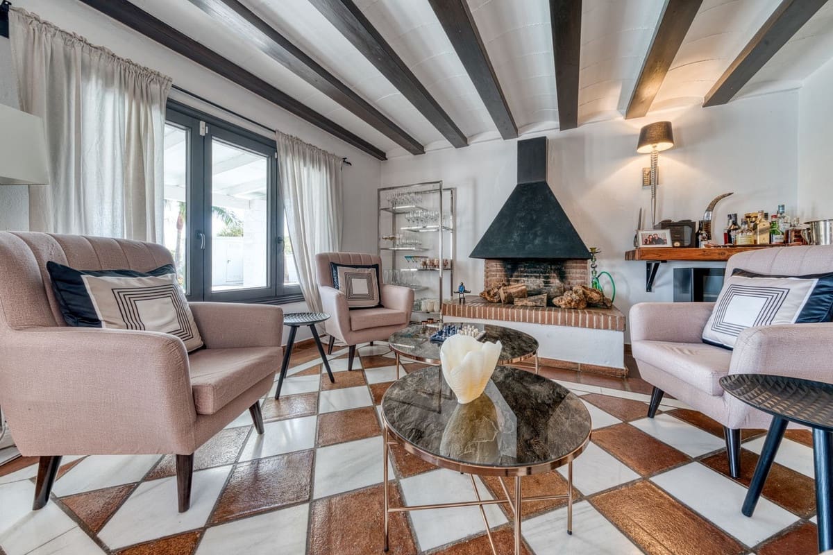 3 Zimmer Villa zu verkaufen in Bahia de Casares mit Pool Garage - 1.450.000 € (Ref: 10026281)