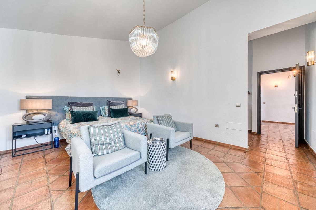 3 Zimmer Villa zu verkaufen in Bahia de Casares mit Pool Garage - 1.450.000 € (Ref: 10026281)