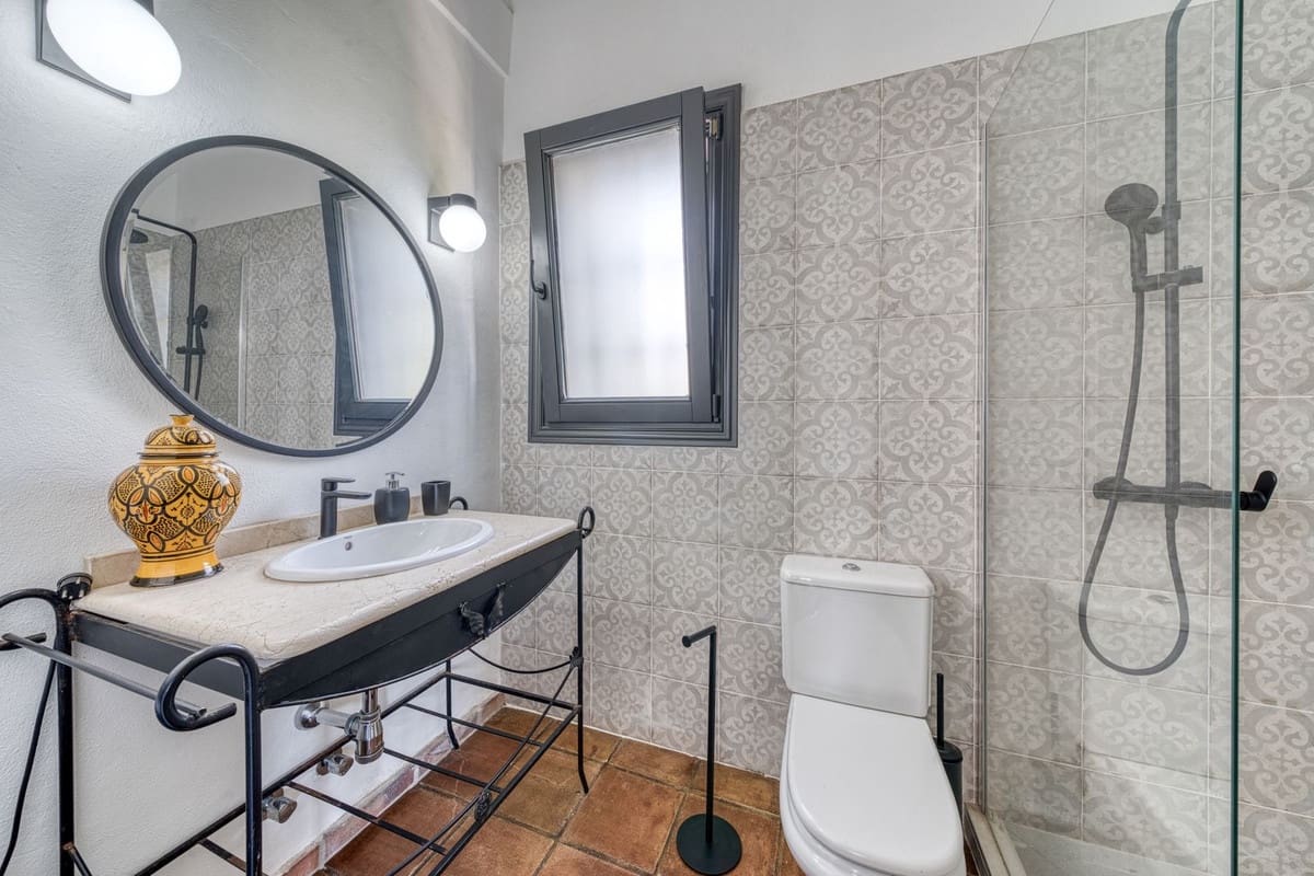 3 Zimmer Villa zu verkaufen in Bahia de Casares mit Pool Garage - 1.450.000 € (Ref: 10026281)