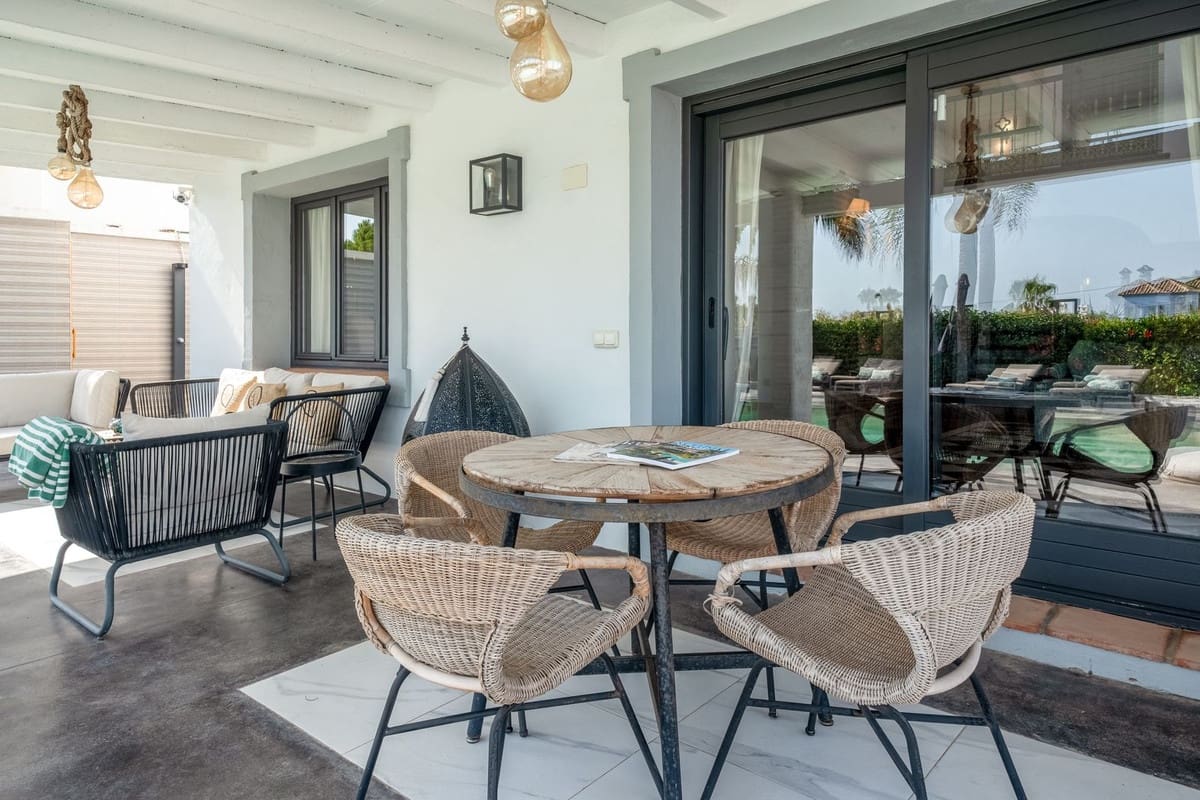 3 Zimmer Villa zu verkaufen in Bahia de Casares mit Pool Garage - 1.450.000 € (Ref: 10026281)