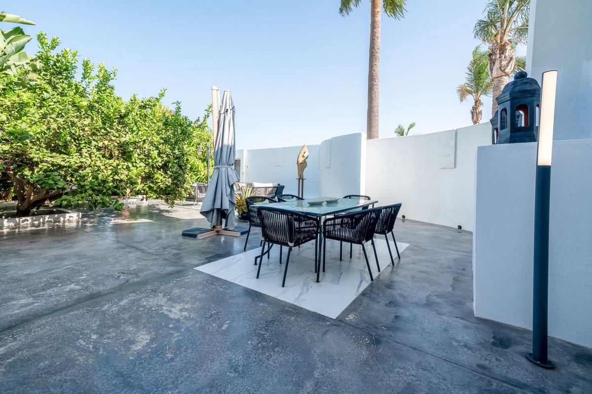 3 Zimmer Villa zu verkaufen in Bahia de Casares mit Pool Garage - 1.450.000 € (Ref: 10026281)