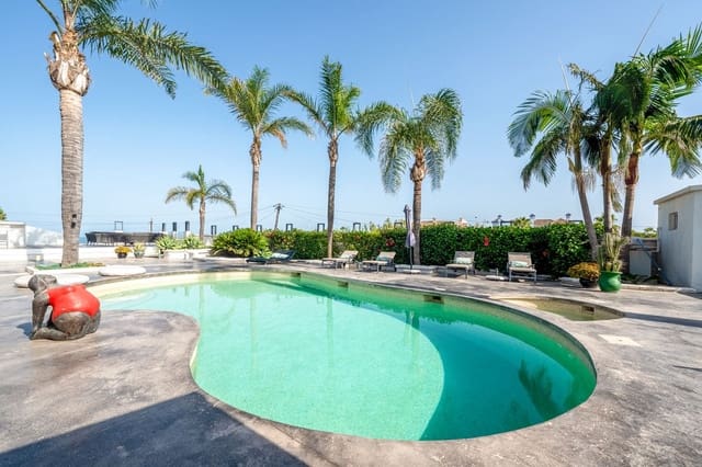 3 Zimmer Villa zu verkaufen in Bahia de Casares, Casares mit Pool Garage - 1.450.000 € (Ref: 10026281)