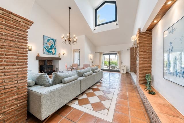 3 Zimmer Villa zu verkaufen in Bahia de Casares, Casares mit Pool Garage - 1.450.000 € (Ref: 10026281)