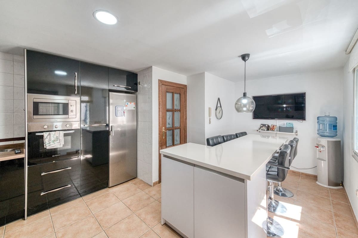 4 chambre Maison de Ville à vendre à Coin avec garage - 425 000 € (Ref: 10029502)