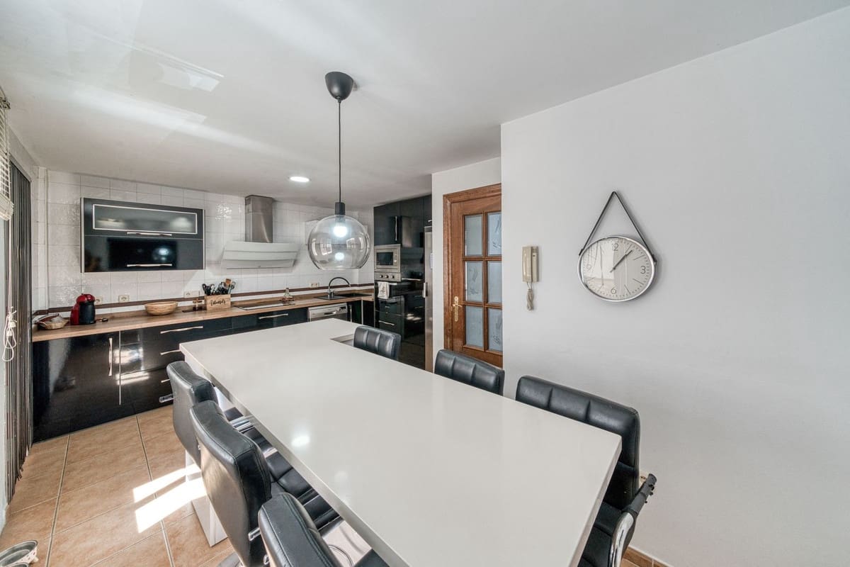 4 chambre Maison de Ville à vendre à Coin avec garage - 425 000 € (Ref: 10029502)