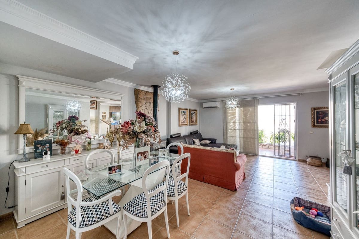 4 chambre Maison de Ville à vendre à Coin avec garage - 425 000 € (Ref: 10029502)
