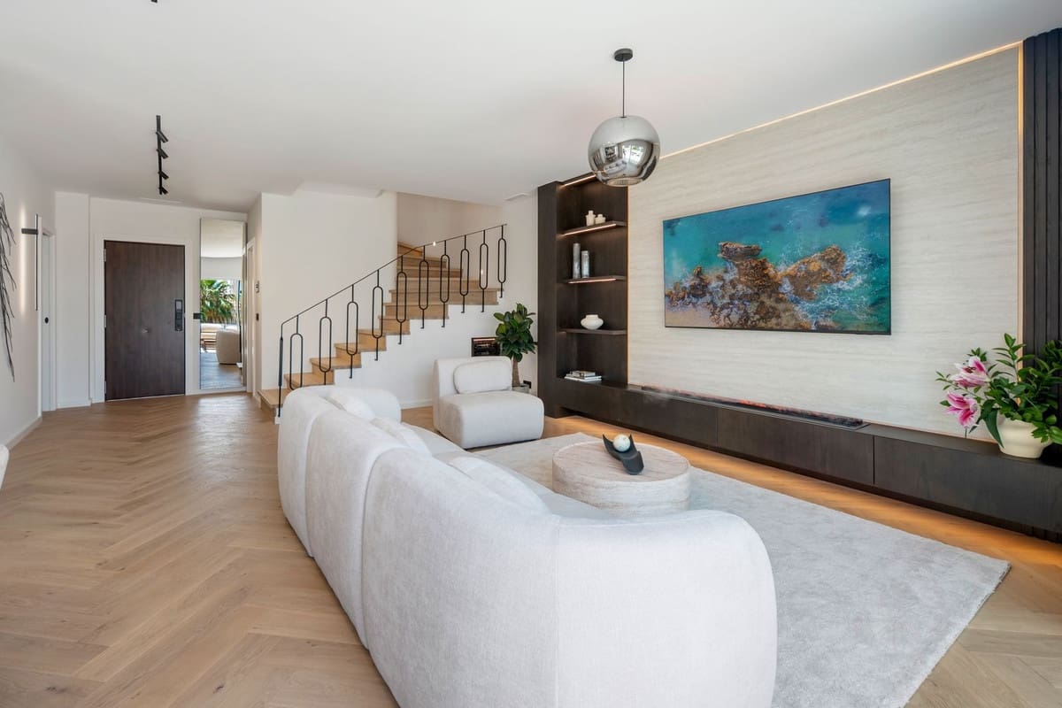 3 camera da letto Appartamento in vendita in Nueva Andalucia con piscina garage - 1.695.000 € (Rif: 10029623)