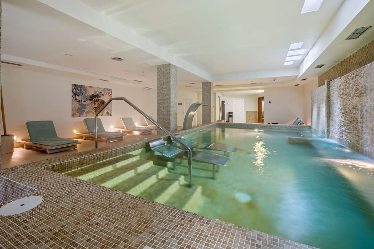 3 camera da letto Appartamento in vendita in Nueva Andalucia con piscina garage - 1.695.000 € (Rif: 10029623)