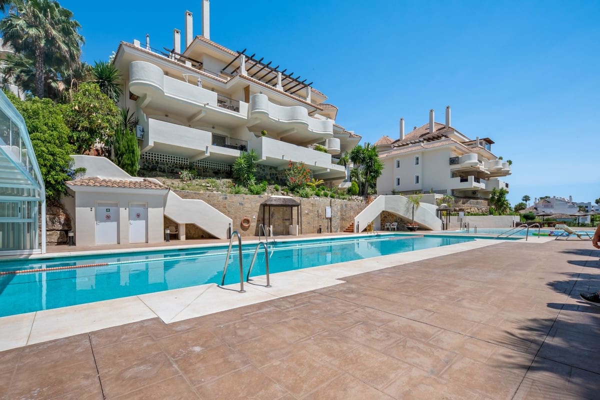 3 camera da letto Appartamento in vendita in Nueva Andalucia con piscina garage - 1.695.000 € (Rif: 10029623)