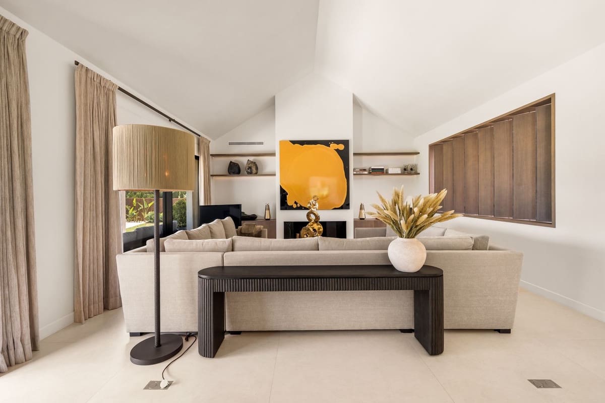 3 bedroom Villa for sale in Marbella with pool garage - € 4,950,000 (Ref: 10029698)