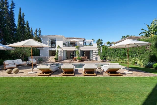4 bedroom Villa for sale in Nueva Andalucia, Marbella with pool garage - € 5,995,000 (Ref: 10029785)