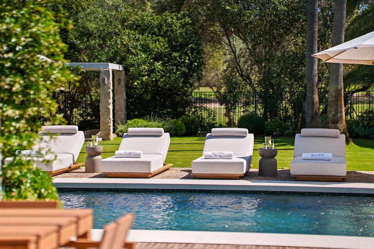 4 bedroom Villa for sale in Nueva Andalucia with pool garage - € 5,995,000 (Ref: 10029785)