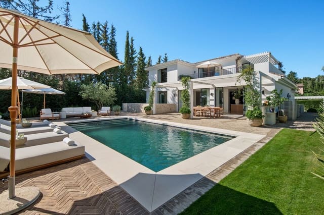 4 bedroom Villa for sale in Nueva Andalucia, Marbella with pool garage - € 5,995,000 (Ref: 10029785)