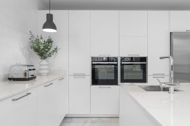 6 quarto Moradia para venda em Nueva Andalucia, Marbella com piscina garagem - 1 400 000 € (Ref: 10031033)