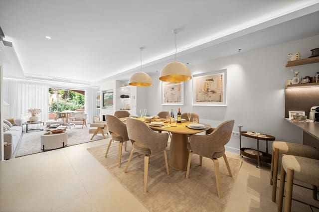 3 sypialnia Dom na sprzedaż w Aloha Golf, Marbella z basenem garażem - 1 250 000 € (Ref: 10035741)