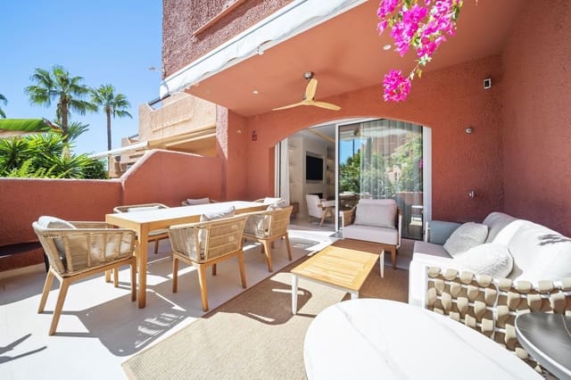 3 sypialnia Dom na sprzedaż w Aloha Golf, Marbella z basenem garażem - 1 250 000 € (Ref: 10035741)