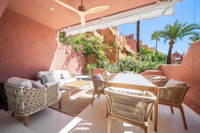 3 sypialnia Dom na sprzedaż w Aloha Golf, Marbella z basenem garażem - 1 250 000 € (Ref: 10035741)