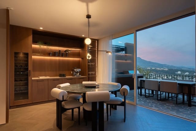 4 slaapkamer Appartement te koop in Marbella met zwembad garage - € 2.995.000 (Ref: 10039422)