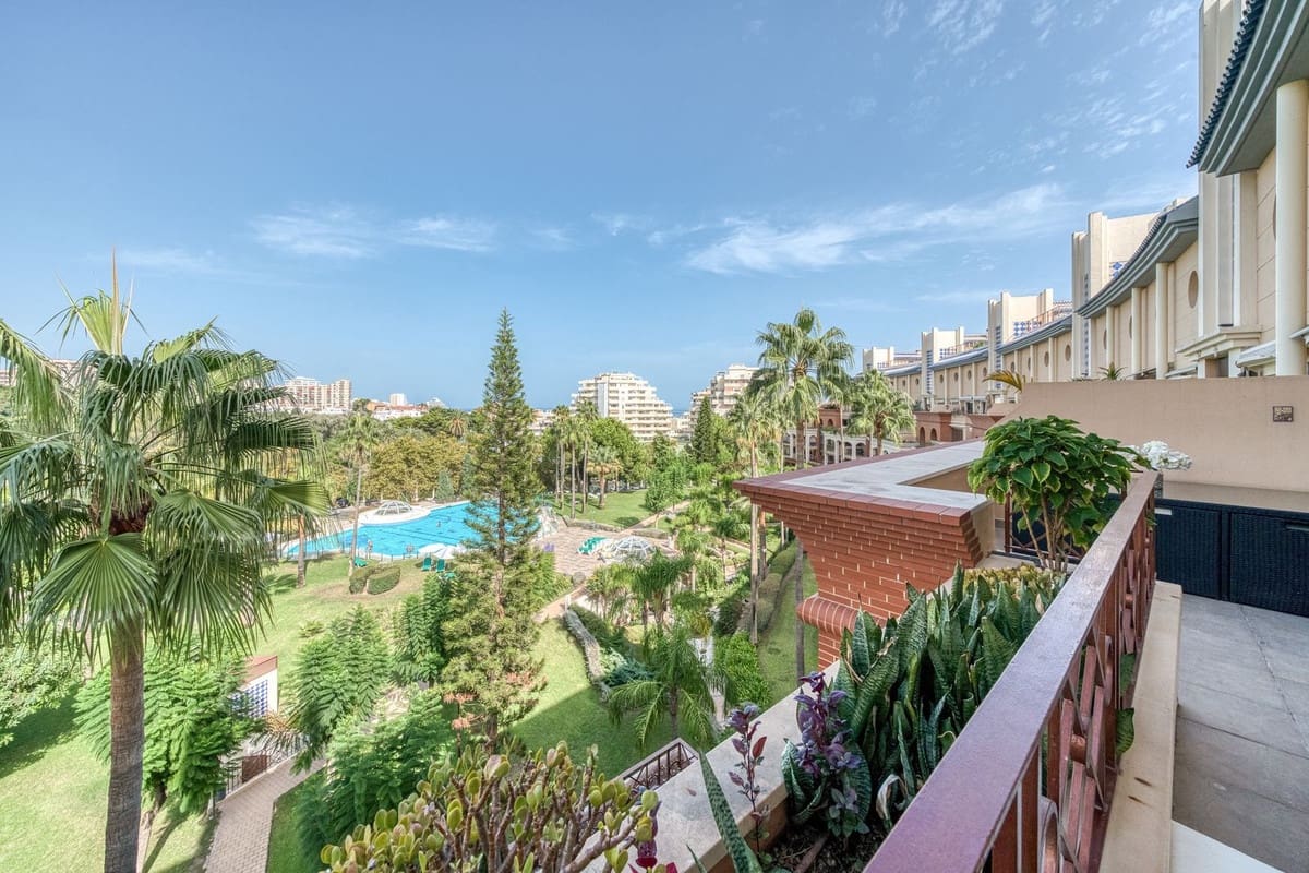 2 Zimmer Apartment zu verkaufen in Benalmadena mit Pool Garage - 675.000 € (Ref: 10048363)
