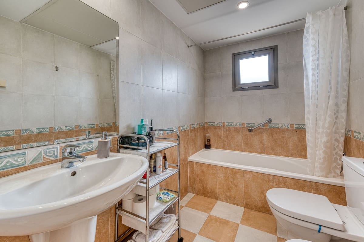 2 Zimmer Apartment zu verkaufen in Benalmadena mit Pool Garage - 675.000 € (Ref: 10048363)