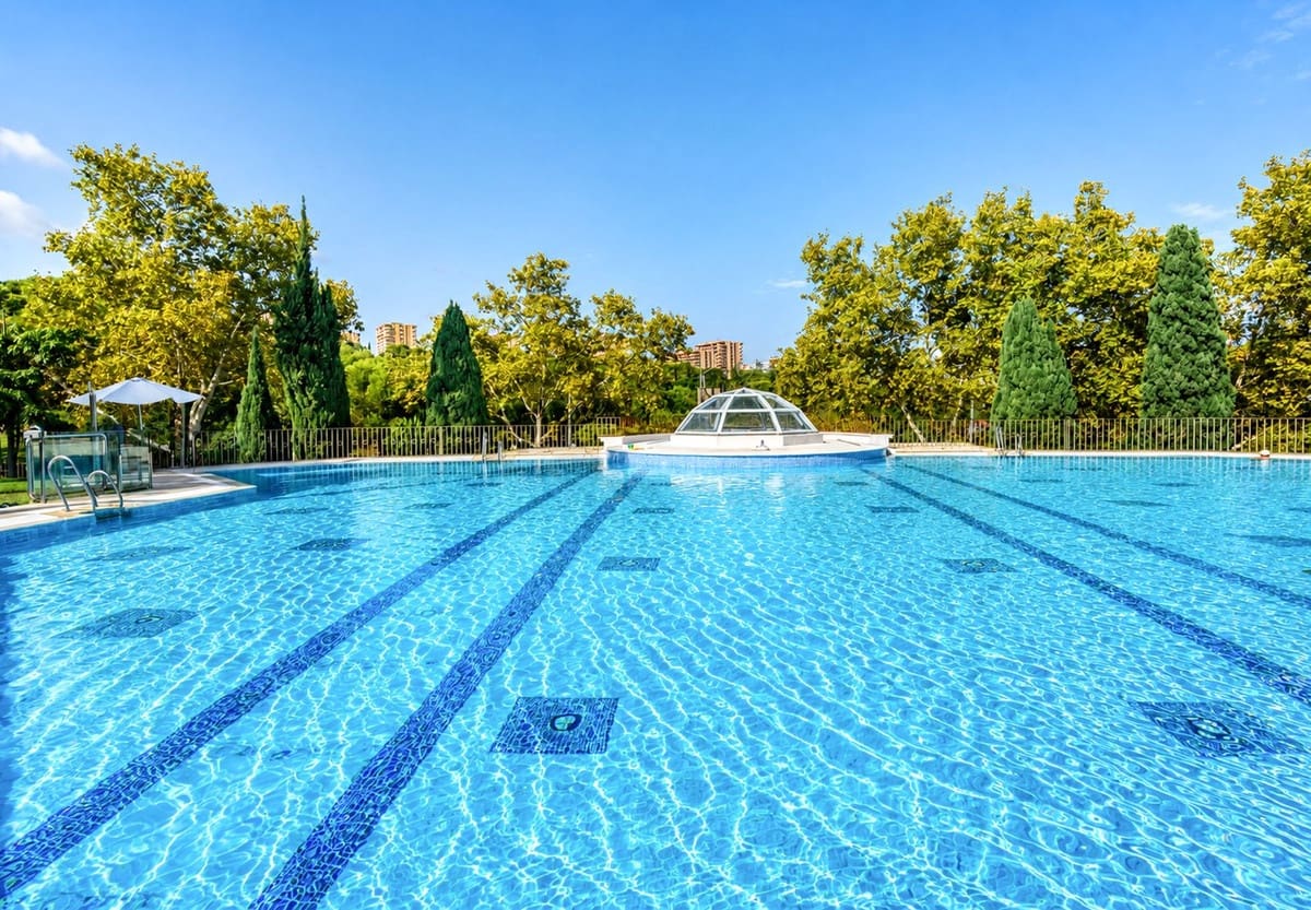 2 Zimmer Apartment zu verkaufen in Benalmadena mit Pool Garage - 675.000 € (Ref: 10048363)