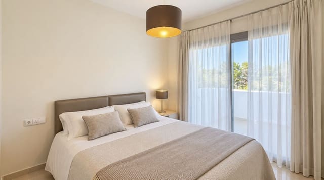 2 chambre Appartement à vendre à La Duquesa / Puerto de la Duquesa, Manilva avec piscine garage - 315 000 € (Ref: 10048364)