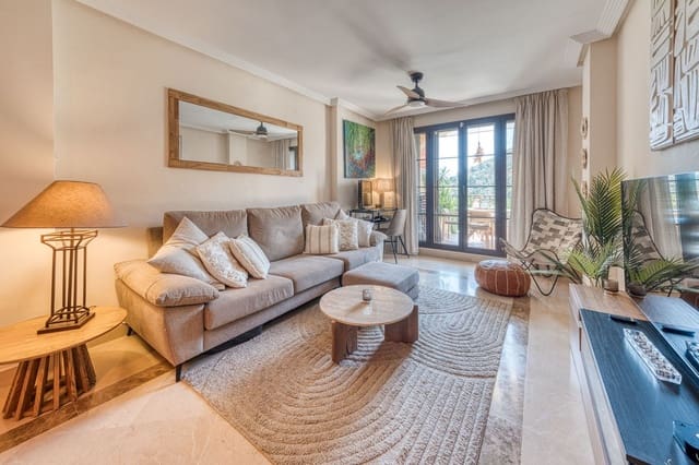 2 quarto Apartamento para arrendar em Los Arqueros, Benahavís com piscina garagem - 1 995 € (Ref: 10057251)